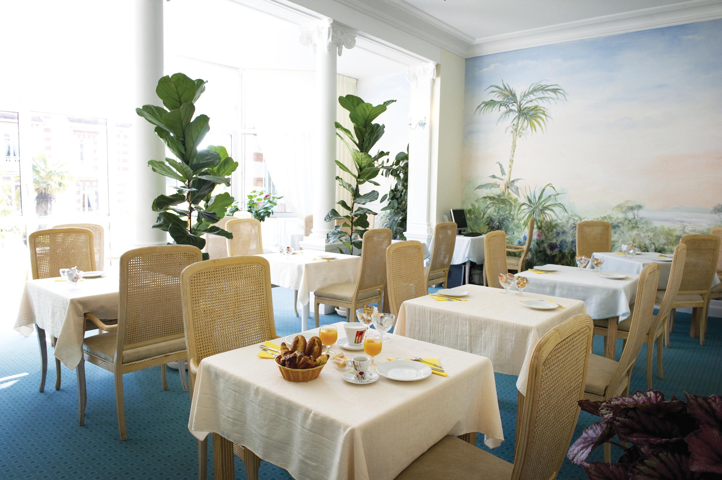 De Tourisme Bleues Regina Aparthotel 3*