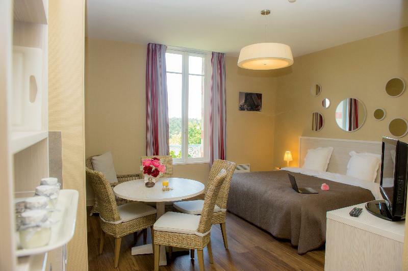 Aparthotel De Tourisme Bleues Regina 3*